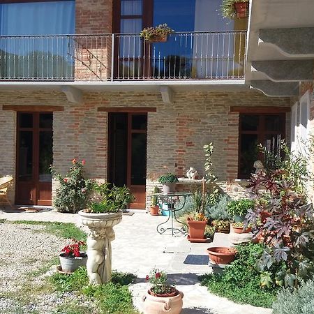 Agriturismo Ercolana Neviglie Exterior foto