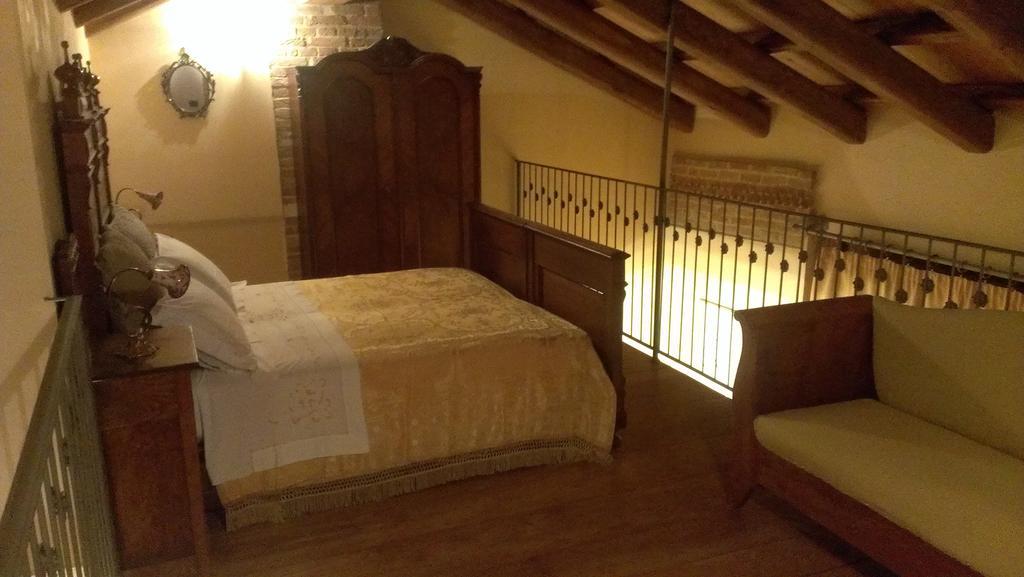 Agriturismo Ercolana Neviglie Zimmer foto